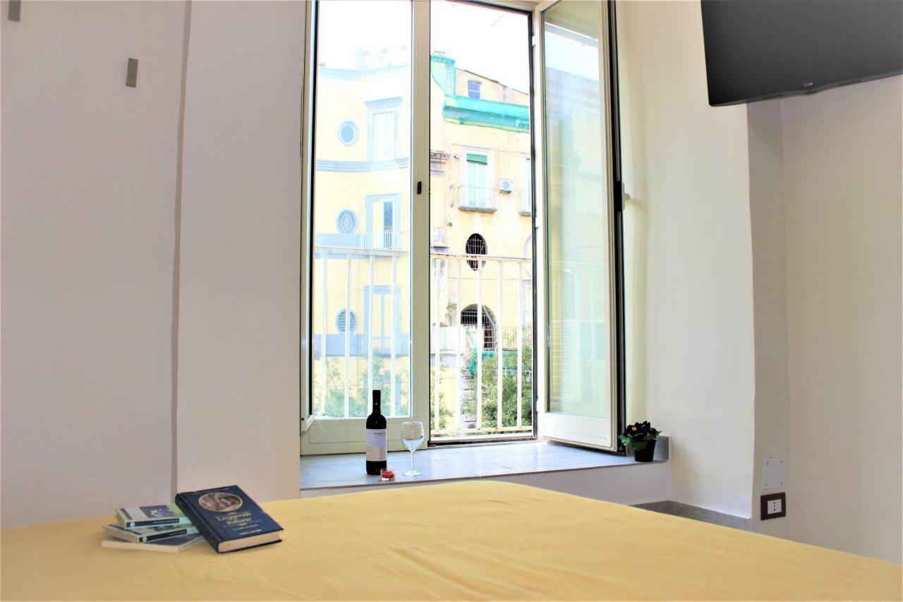 Stellanova Villa Napels Buitenkant foto