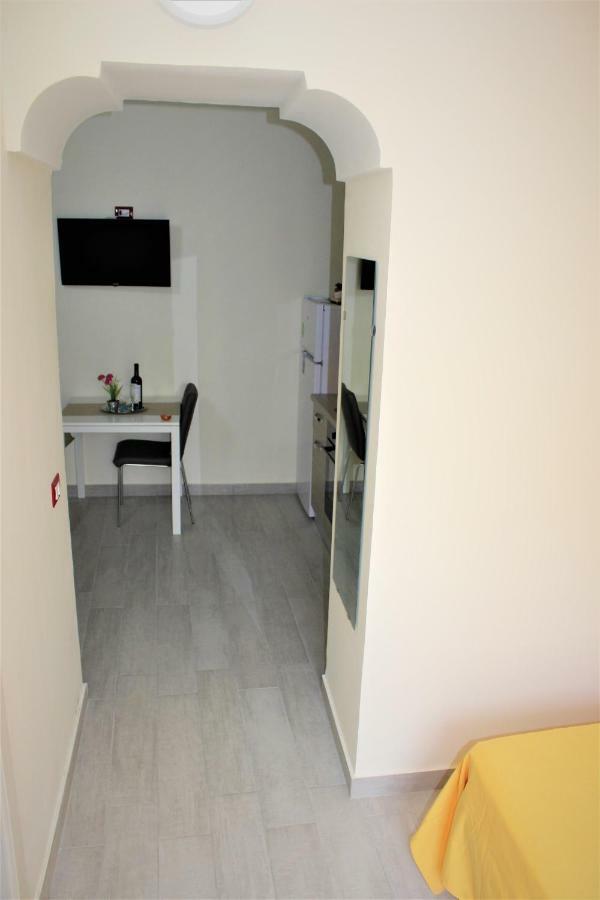 Stellanova Villa Napels Buitenkant foto